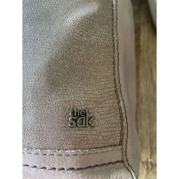 The Sak Pink Crossbody Bag with Adjustable Strap - Picture 4 of 8